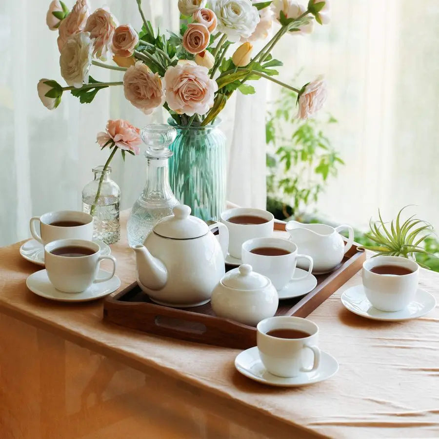 Royal Porcelain Tea Set (4 Cups)