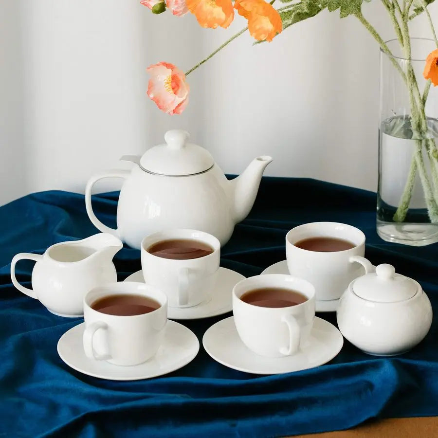 Royal Porcelain Tea Set (4 Cups)