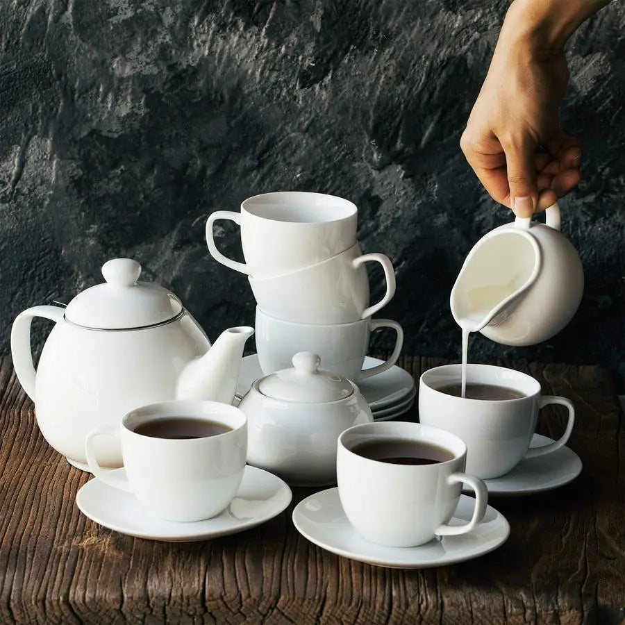 Royal Porcelain Tea Set (4 Cups)